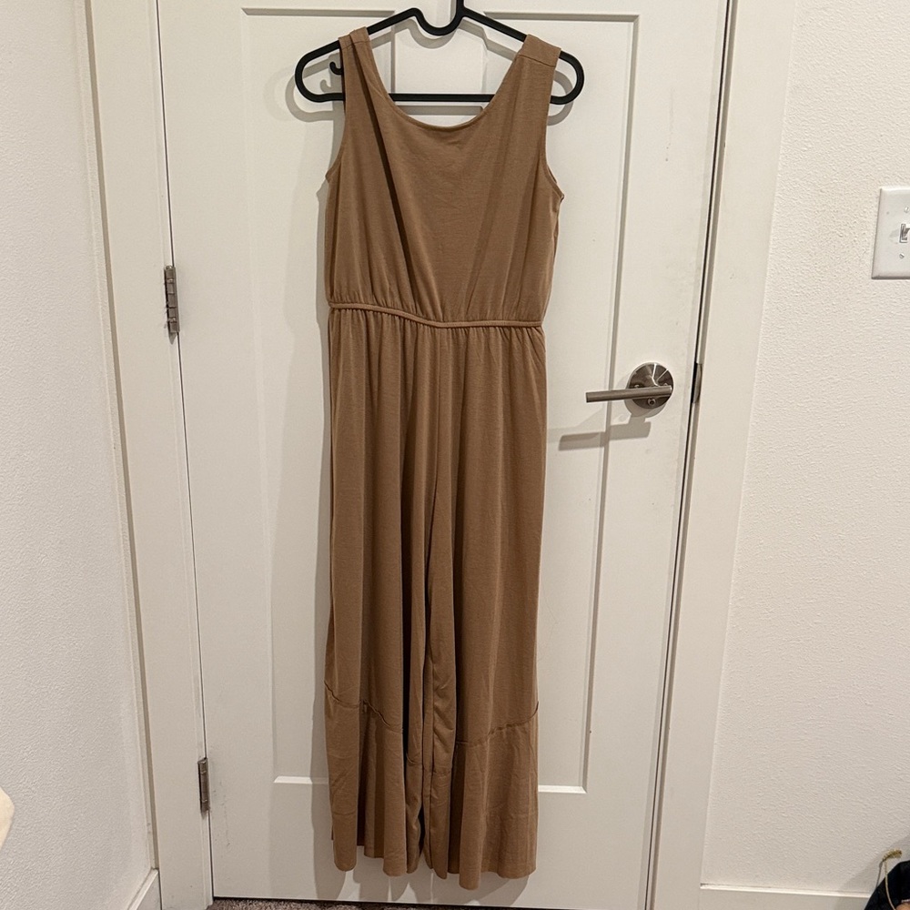 Joyfolie  Sleeveless Jumpsuit size 14 Tan